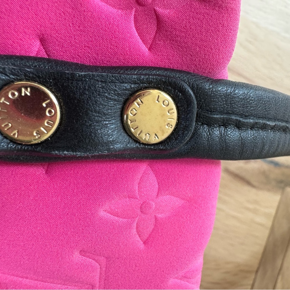 Louis Vuitton Neon Pink Tote - Picture 12 of 15